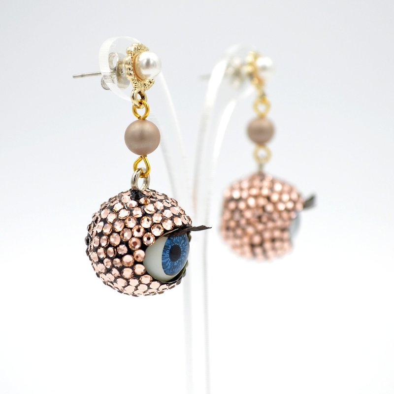 Peach color crystal eye earrings Swarovski crystal - Earrings & Clip-ons - Crystal Red