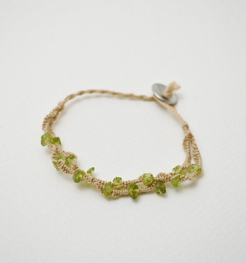 Ji Moi 編繩系列- 淺茶色3‧橄欖石‧手工純錫扣‧麻繩編織手環