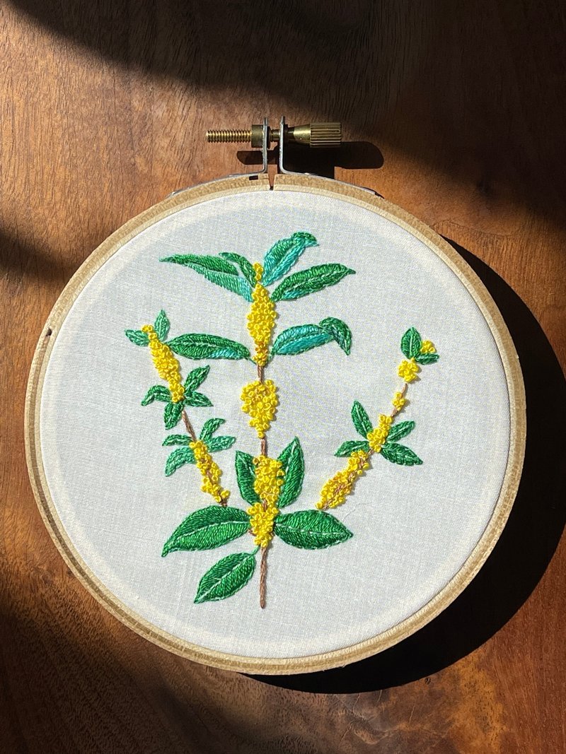 Fragrant Osmanthus embroidery with frame - Items for Display - Cotton & Hemp Yellow