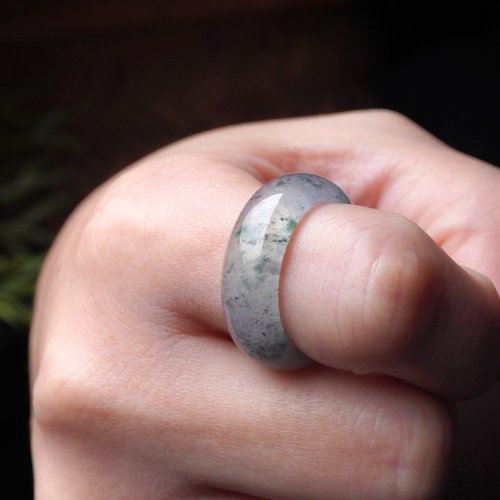 瓔珞珠寶盒 E.L.Jewelry Box 玻璃種飄花翡翠戒指戒圈 | 國際18圍 | 天然緬甸玉翡翠A貨 | 送禮