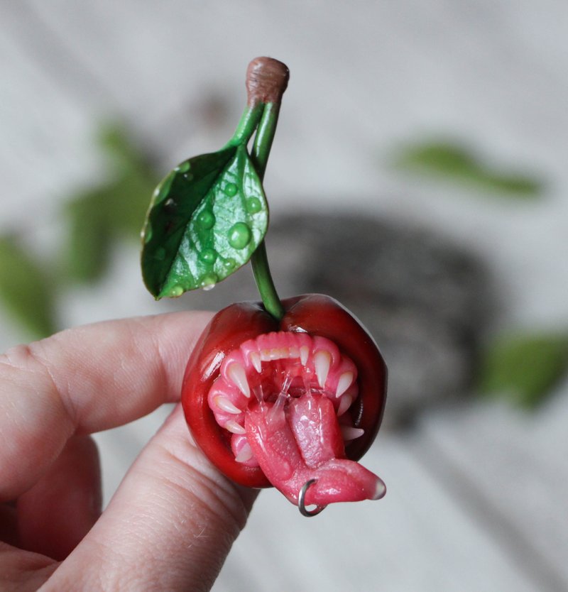 Cherry brooch, Creepy jewelry, Witchcraft jewelry - 胸針 - 其他材質 紅色