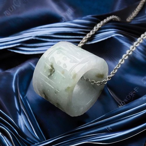 瓔珞珠寶盒 E.L.Jewelry Box 【萬事亨通】飄綠花翡翠雕花路路通吊飾 | 天然緬甸玉翡翠A貨