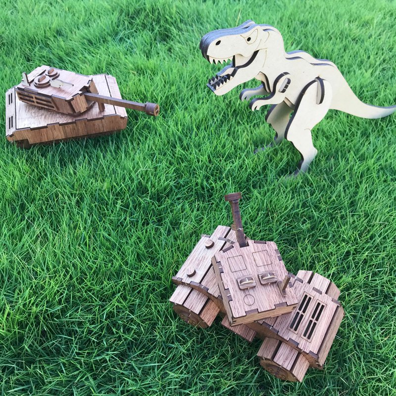 【手作DIY】軍事 裝甲車 玩具 手作DIY - 木工/竹藝/紙雕 - 木頭 橘色