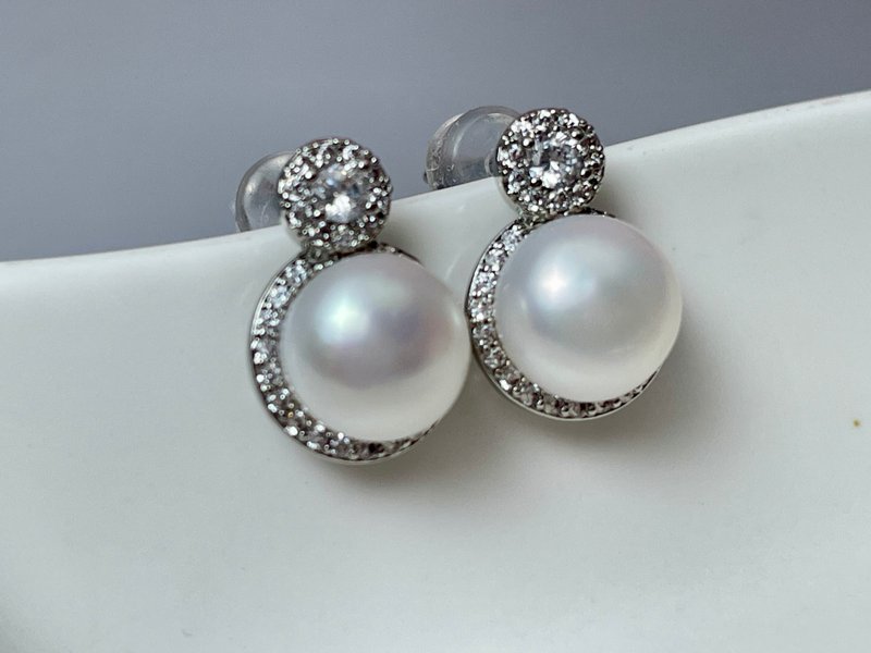 天然淡水珍珠 經典簡約款式 純銀 耳針 耳環 - 項鍊 - 珍珠 白色