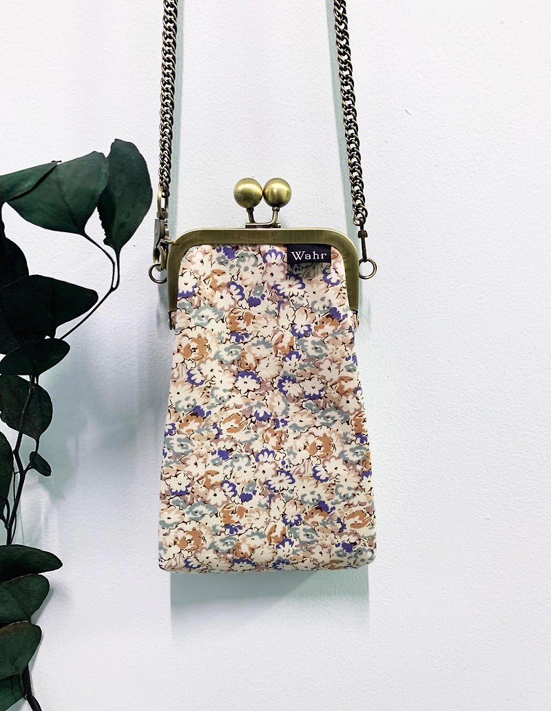 Flowers clasp frame bag/with chain/ cosmetic bag