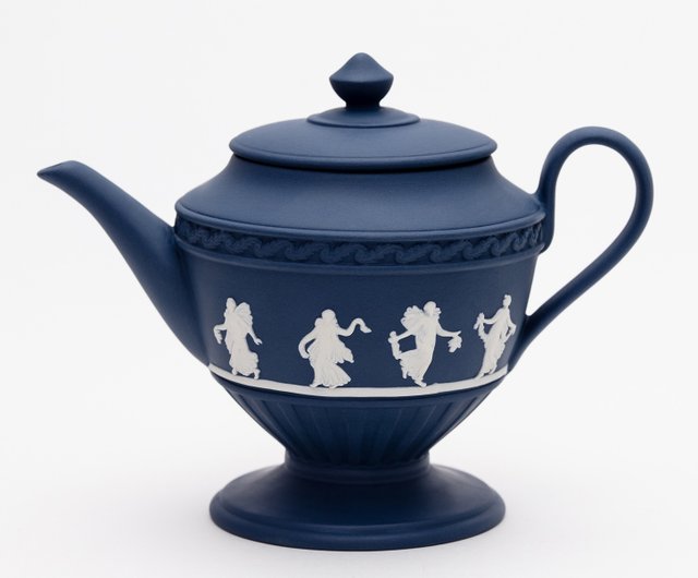 英国ヴィンテージ ジャスパーウェア製 コーヒーポット ペールブルー 英国ヴィンテージ ジャスパーウェア製 コーヒーポット ペール