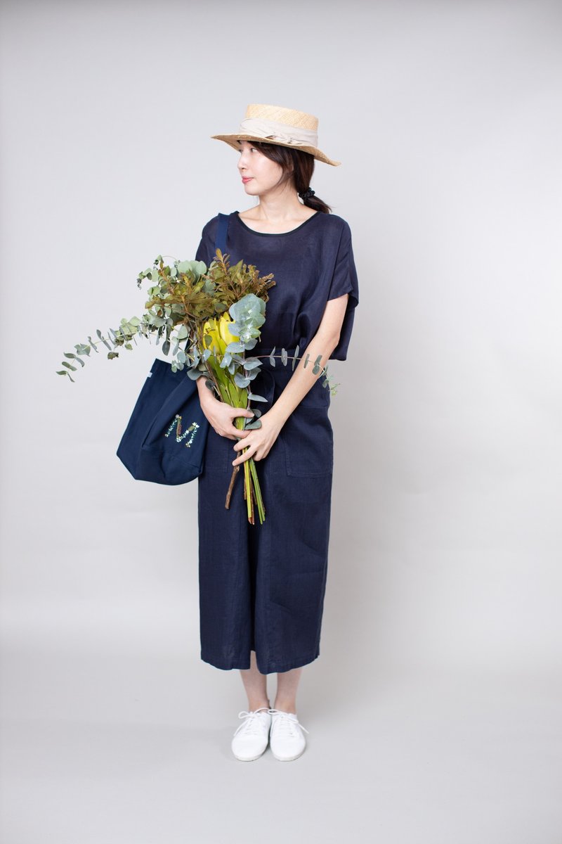純麻山林刺繡短上衣 丈青色 - 女上衣/長袖上衣 - 棉．麻 藍色