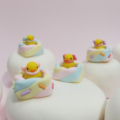 apieceofclay Marshmallow rubber duck keycap
