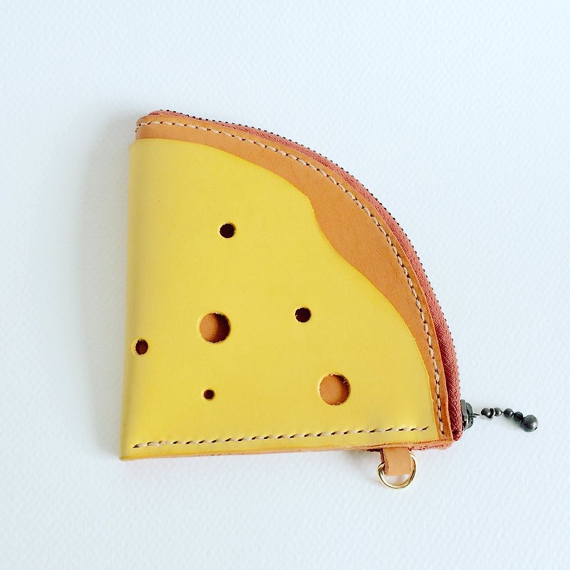 Graduation gift cheese shape wallet leather hand-stitched - กระเป๋าสตางค์ - หนังแท้ สีเหลือง