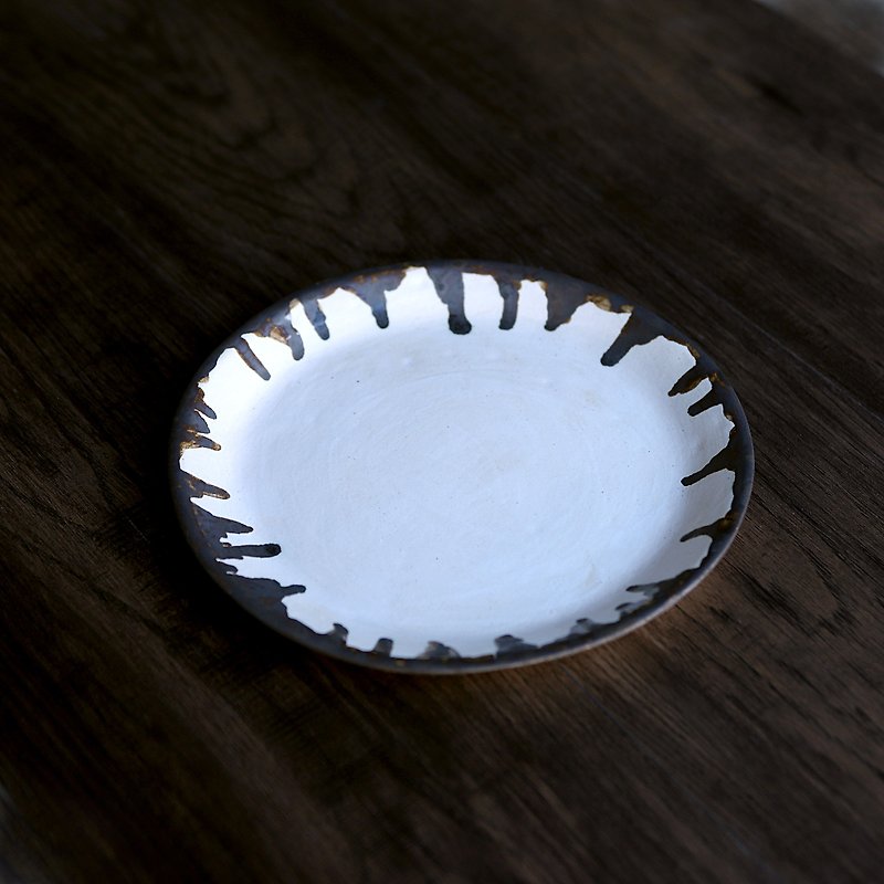 白化粧土の平皿 - 盤子/餐盤 - 陶 白色