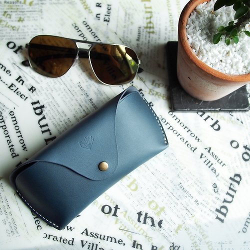 JOY & O-MAN Handmade Navy Blue Classic Sunglasses Case Genuine leather