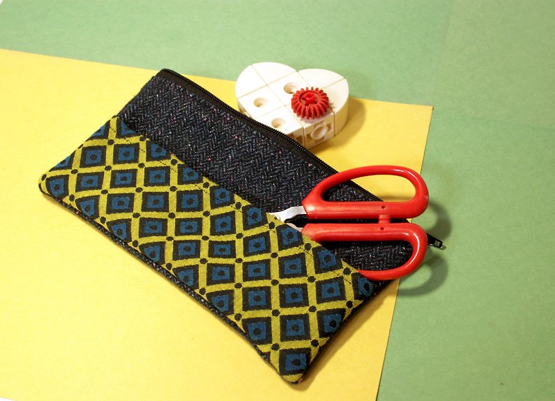 Yellow diamond stitching million bags pen bag tool bag - กระเป๋าเครื่องสำอาง - ผ้าฝ้าย/ผ้าลินิน สีเขียว