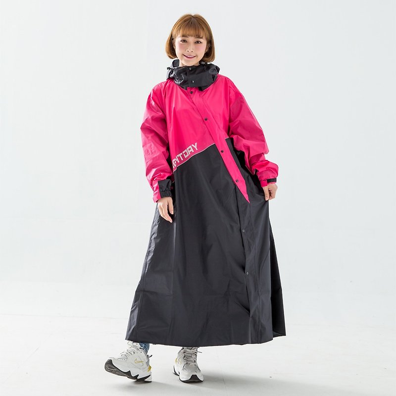 X武士斜開連身式風雨衣-桃紅 - 雨傘/雨衣 - 防水材質 紅色