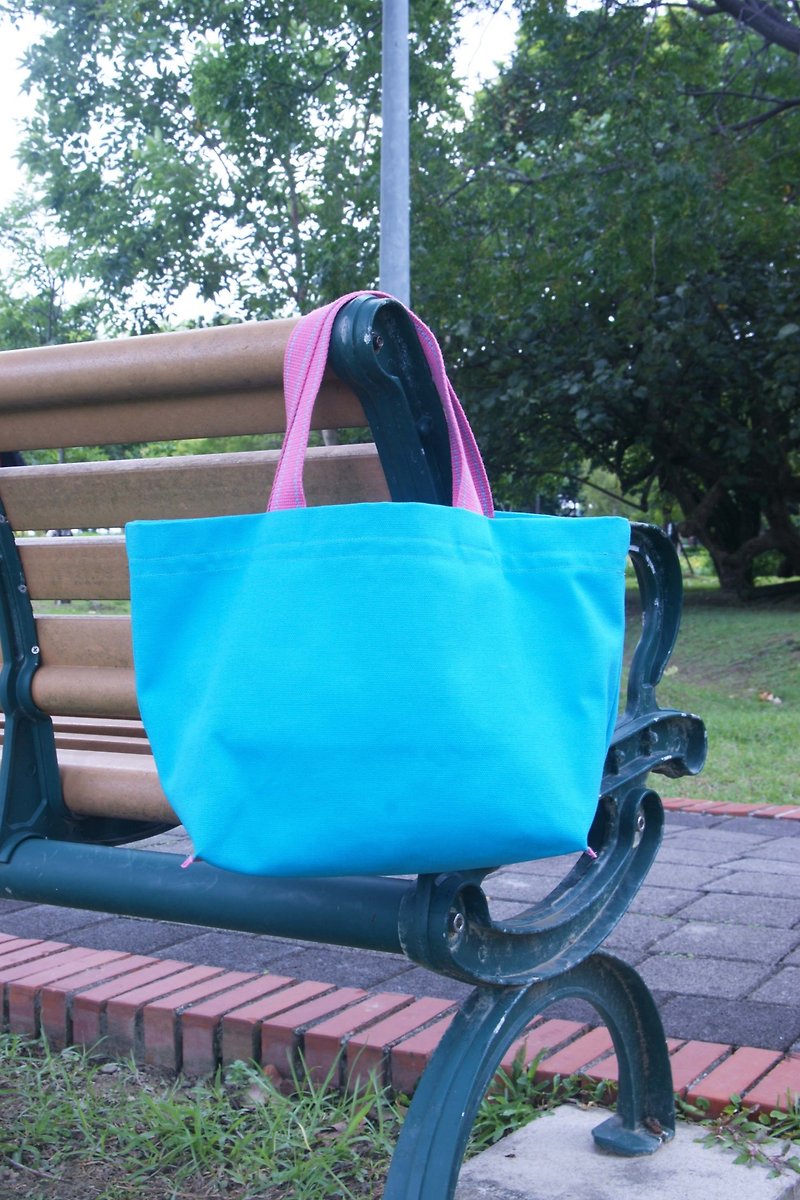 Sky blue jumping color lightweight canvas bag - Messenger Bags & Sling Bags - Cotton & Hemp Blue