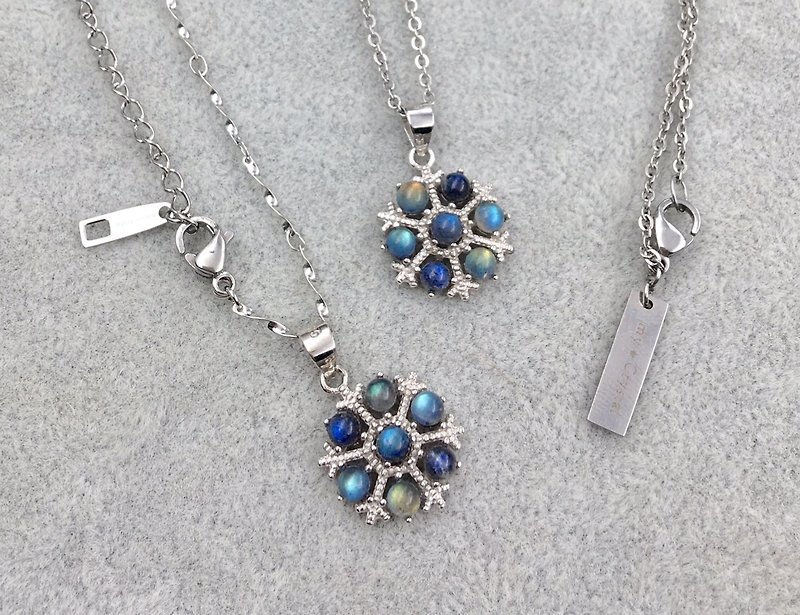 Labradorite Snowflake Silver Chain - Necklaces - Gemstone Blue