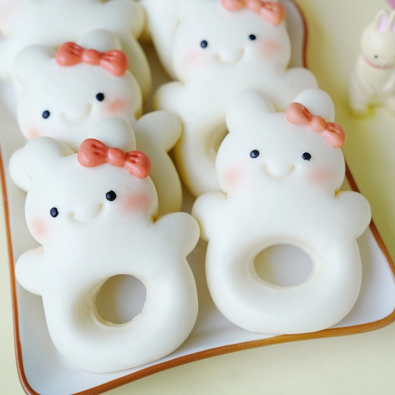 Meiji Steamed Buns, Rabbit Donuts, Fresh Milk Shaped Buns, 6pcs in a box - อื่นๆ - วัสดุอื่นๆ ขาว