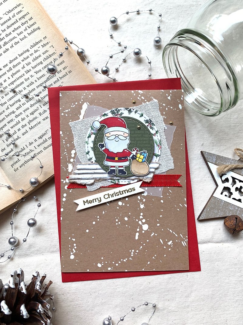 サンタクロースがプレゼントを渡すクリスマスカード_アースカラー - カード・はがき - 紙 カーキ