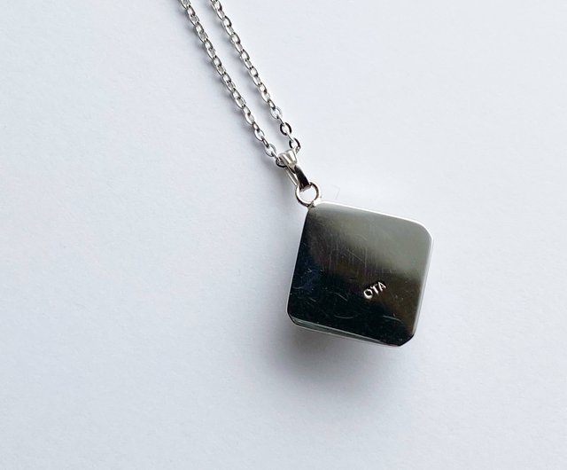 フリット 【Emerald】七宝焼のペンダント 純銀張七宝 - ショップ