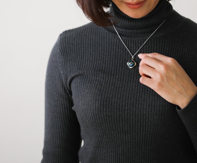 フリット 【Emerald】七宝焼のペンダント 純銀張七宝 - ショップ