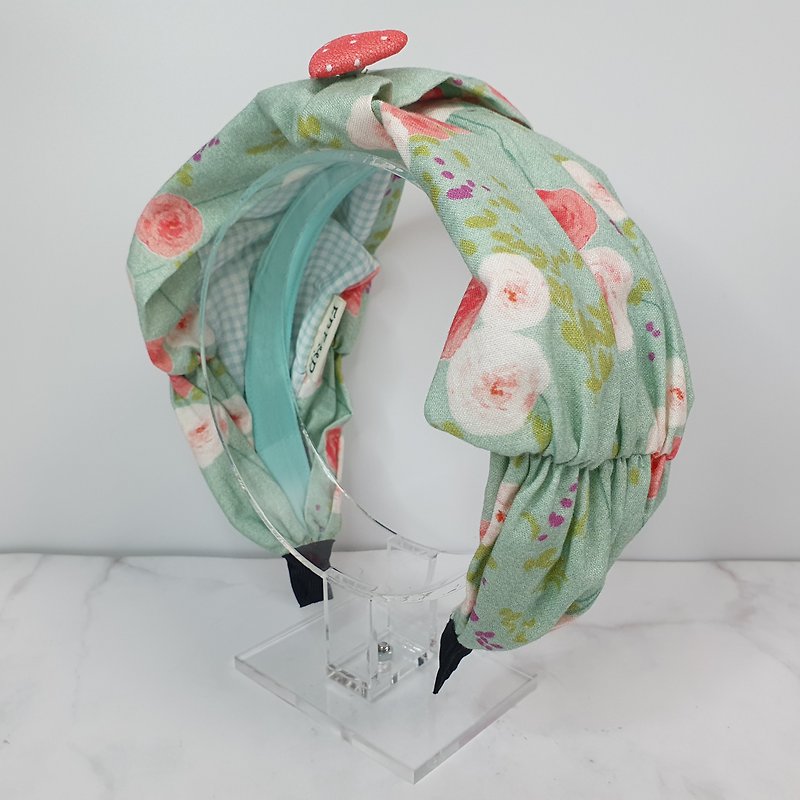 Cute wrinkled headband - green + white rose - เครื่องประดับผม - ผ้าฝ้าย/ผ้าลินิน สีเขียว