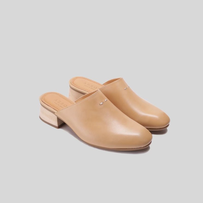 Mules with wooden heels | biscuit brown - รองเท้าลำลองผู้หญิง - หนังแท้ ขาว