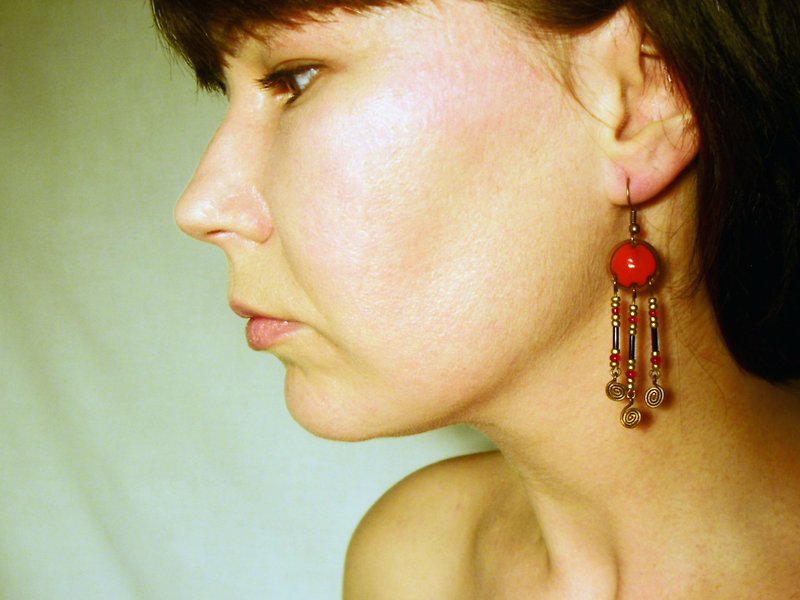 Red Enamel Earrings, Classical Style, With Ornaments - Earrings & Clip-ons - Enamel Red