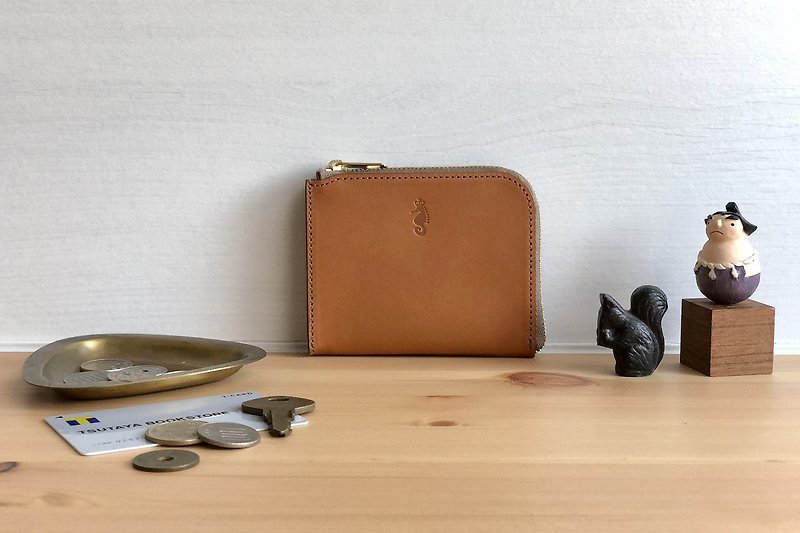 【Takumicsタクミクス】L Zipper Wallet  Italian Vegetable Tanned Leather - กระเป๋าใส่เหรียญ - หนังแท้ สีนำ้ตาล
