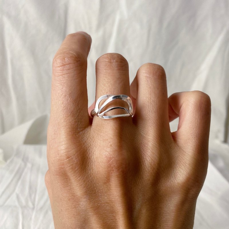 Deconstructed floral silver ring series no.2 - แหวนทั่วไป - เครื่องประดับ สีเงิน