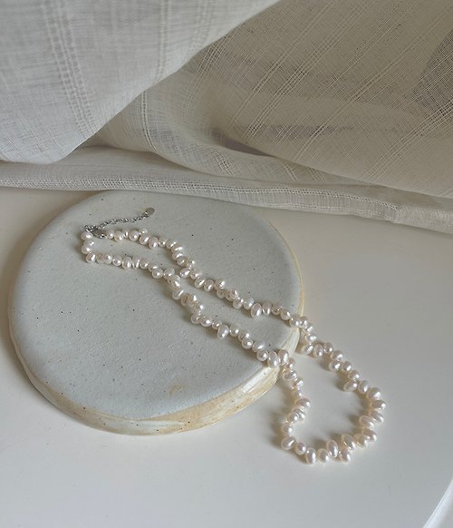Susie 蘇西獨立設計 不規則天然珍珠項鏈