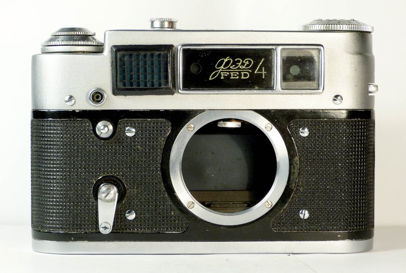 FED 4 USSR 35 mm vintage rangefinder body M39 mount medium type B - 菲林/即影即有相機 - 其他金屬 銀色