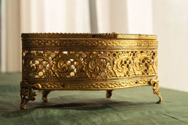 Vintage Ormolu Jewelry Caskets with Glass Lid and Velvet Lining - Items for Display - Other Metals Gold