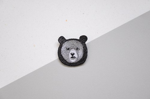 1983ER 台灣黑熊-動物刺繡 別針/胸針 穿搭配件 實用搭配