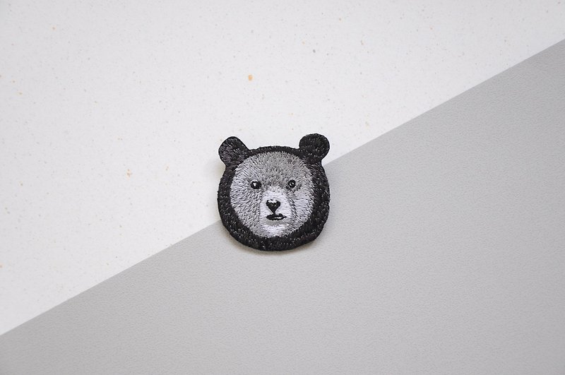 台灣黑熊-動物刺繡 別針/胸針
