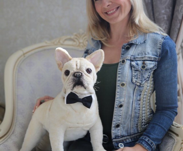 フレンチ ブルドッグのリアルなぬいぐるみ カスタムぬいぐるみ犬