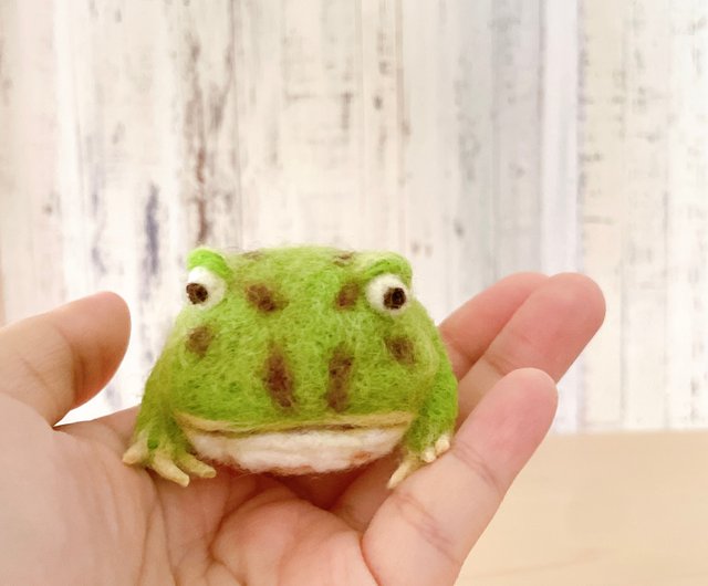 値下げ中〉 カエル ウシガエル ぬいぐるみ 羊毛フェルト① 値下げ中