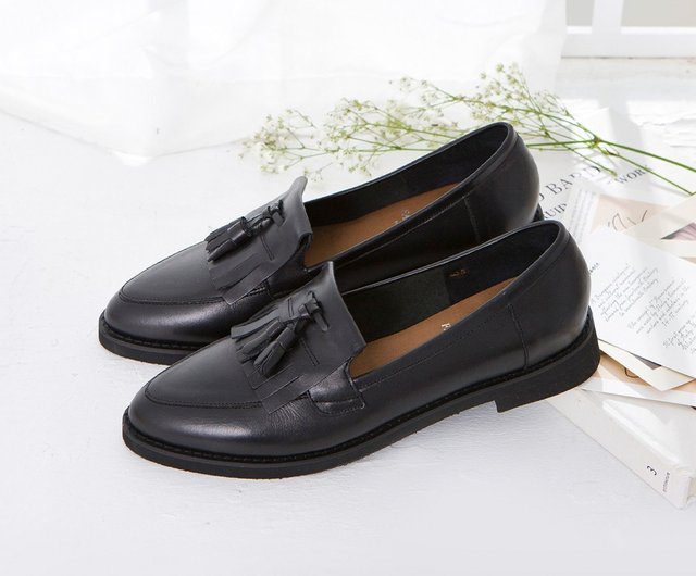 academy loafers with tassels