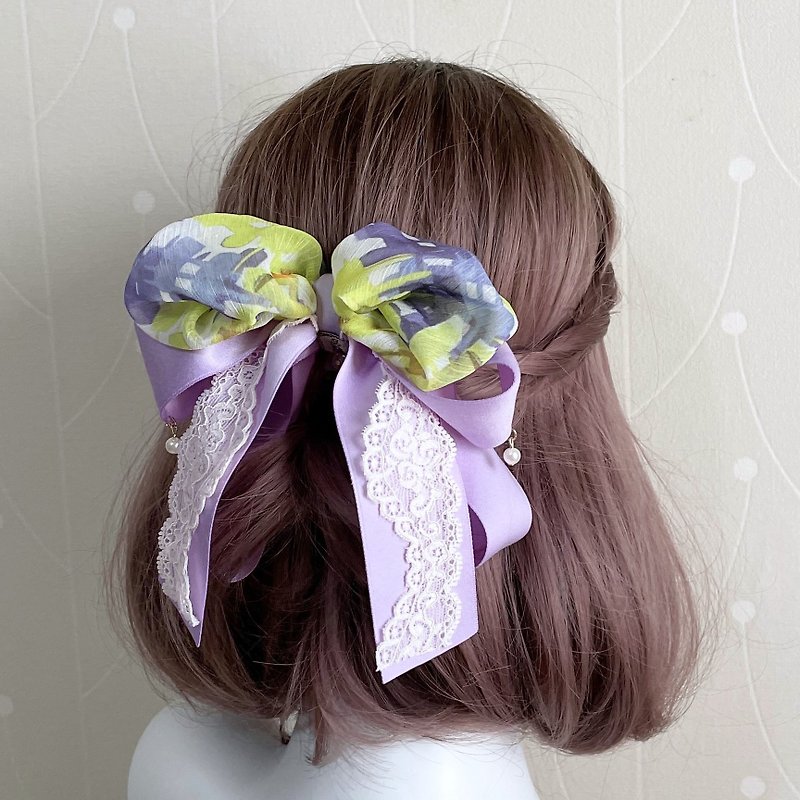 Purple/Watercolor Contrast Color‧Double Chiffon Handmade Bowknot Lace Pearl Banana Clip Hair Tie Ponytail Clip - เครื่องประดับผม - วัสดุอื่นๆ สีม่วง