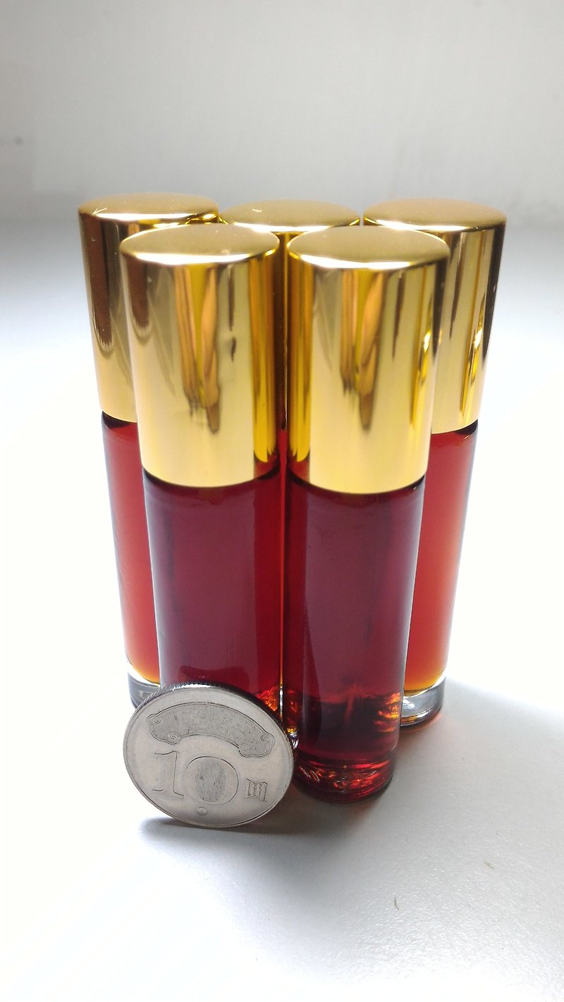 Taiwan Shenshui Xiao Nan (Sao Nan) Essential Oil 10ml Roll-on Bottle - Fragrances - Other Materials 