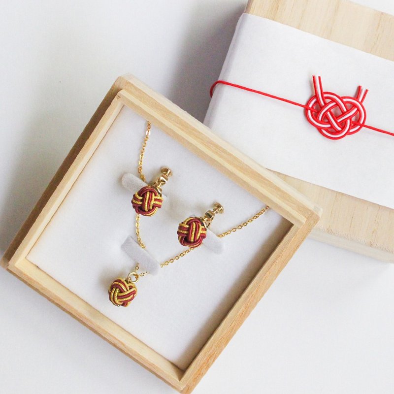 Mizuhiki Awajidama Clip-On and necklace set in paulownia box with mizuhiki wrapping - Necklaces - Paper Red