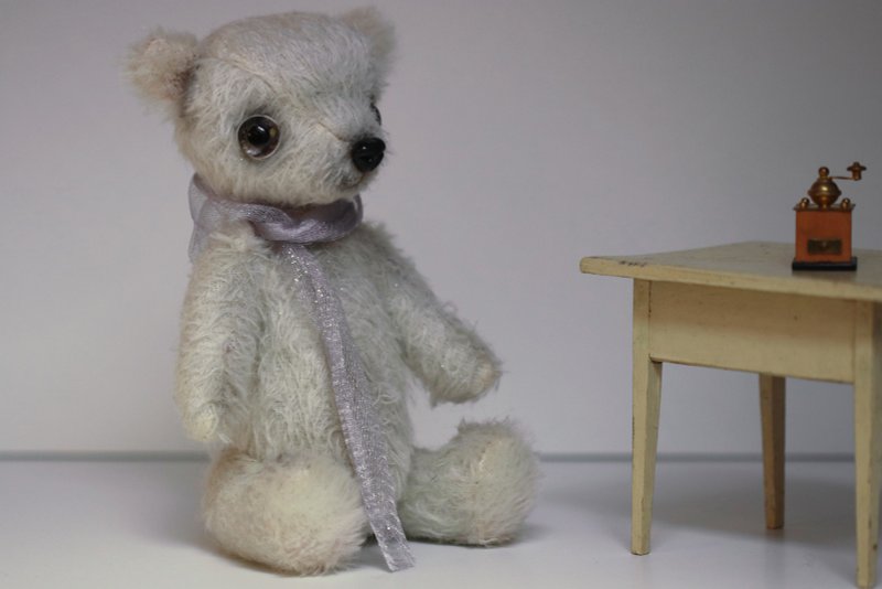 Artistic teddy bear/White plush bear/Polar bear toy/Collectible teddy bear/Soft - 擺飾/家飾品 - 其他材質 白色