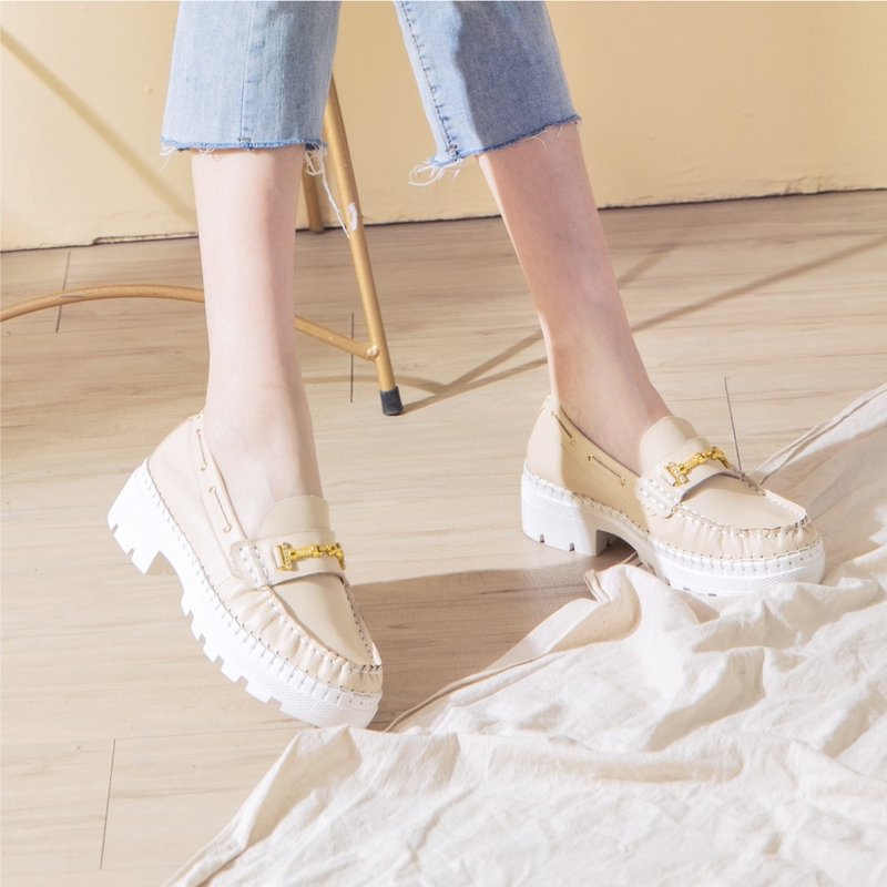 Palace metal chain magnet thick-soled inner-height air-cushion balloon heels (naked apricot) - รองเท้าอ็อกฟอร์ดผู้หญิง - หนังแท้ สีกากี