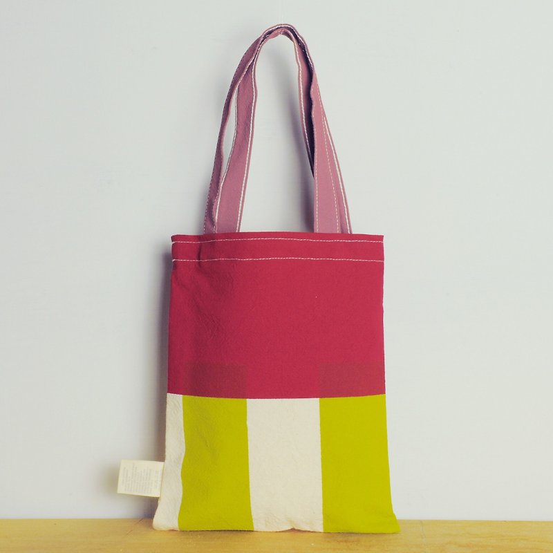 Gold Hoop Bag / 11 Matcha Red Beans - Handbags & Totes - Cotton & Hemp Red