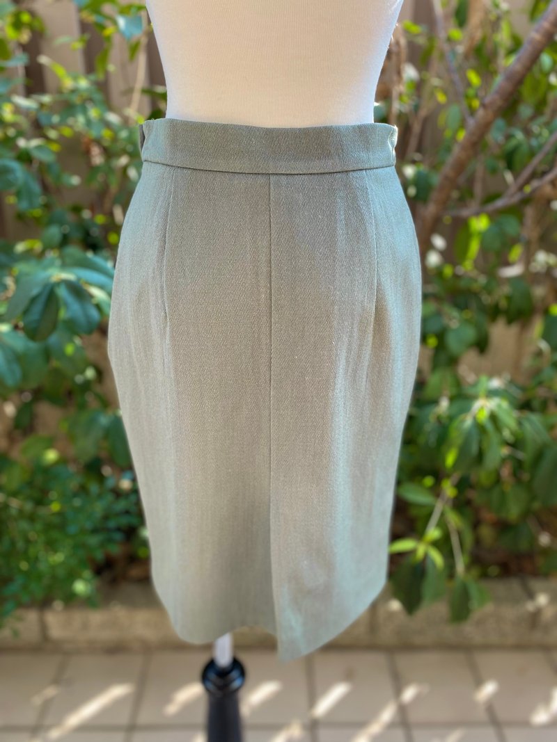 Light green wool mixed silk vintage skirt Made in Italy - กระโปรง - เส้นใยสังเคราะห์ สีเขียว