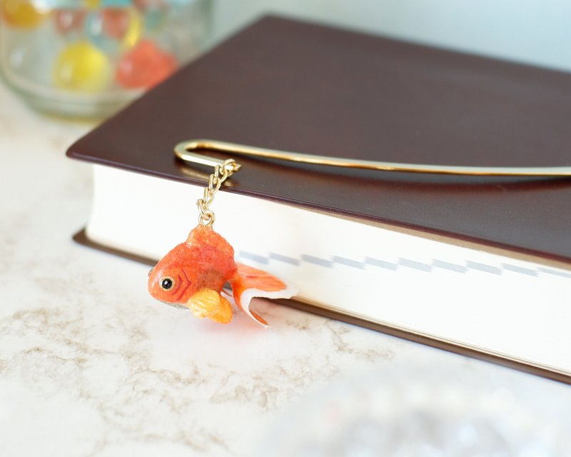 Washi paper accessory bookmark Goldfish Tosakin/Tosa gold/Tosa Nishiki - Bookmarks - Paper Orange