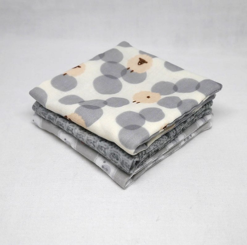 Japanese Handmade 6 layer of gauze mini-handkerchief/ 3 pieces in 1unit - 口水肩/圍兜 - 棉．麻 灰色