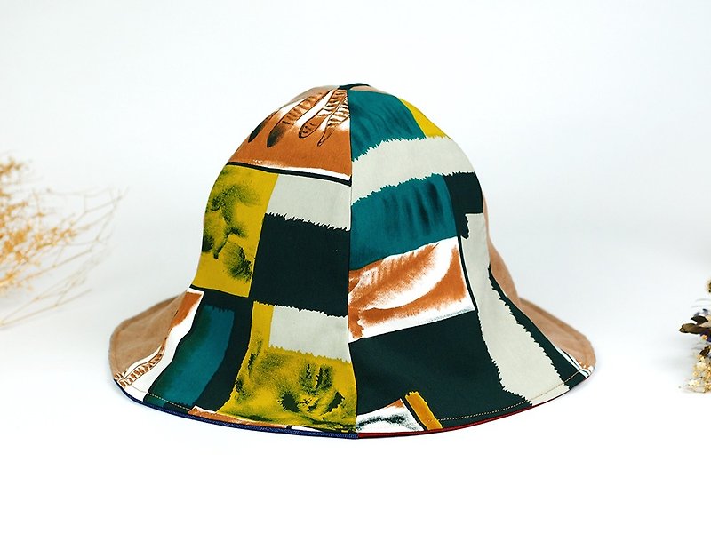 Hand-made double-sided design hat  - หมวก - ผ้าฝ้าย/ผ้าลินิน สีนำ้ตาล