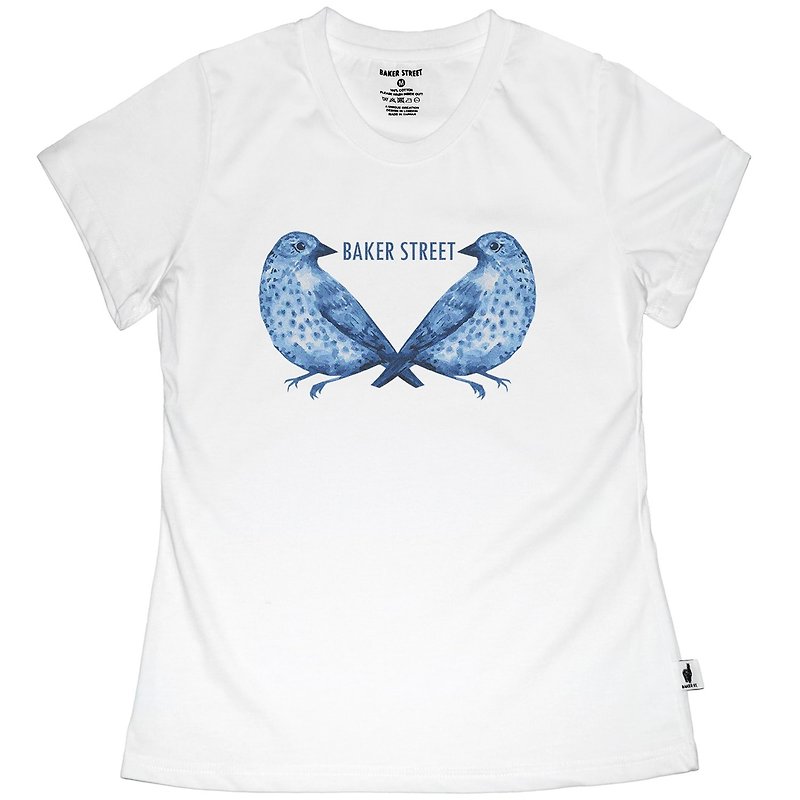 British Fashion Brand -Baker Street- Blue Birds Printed T-shirt - เสื้อยืดผู้หญิง - ผ้าฝ้าย/ผ้าลินิน ขาว