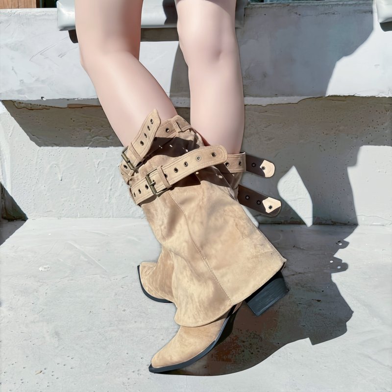 【I called Love】西部風雙環中筒褲管跟靴 - 女短靴/中筒靴 - 其他人造纖維 卡其色