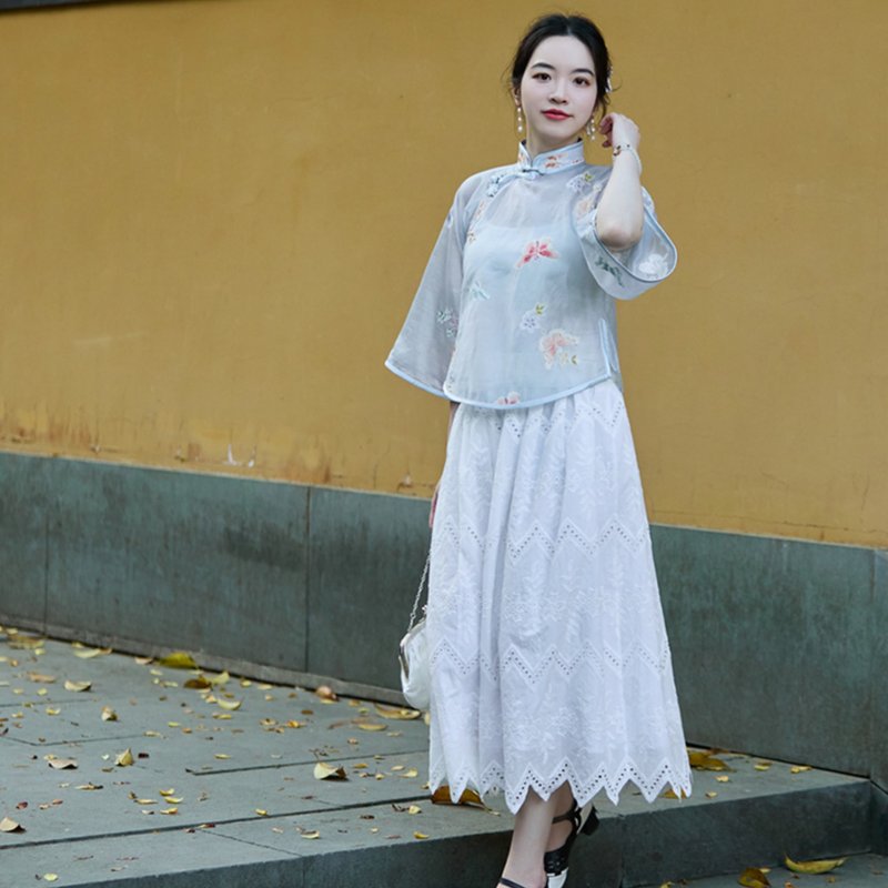 【冰姿】 新中式復古/刺繡一片式上衣/半裙 - 旗袍/改良式旗袍 - 其他材質 藍色