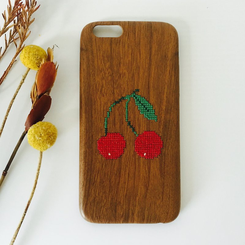 Yuansen hand-made original hand-embroidered imitation wood grain mobile phone case cherry - เคส/ซองมือถือ - วัสดุอื่นๆ สีนำ้ตาล